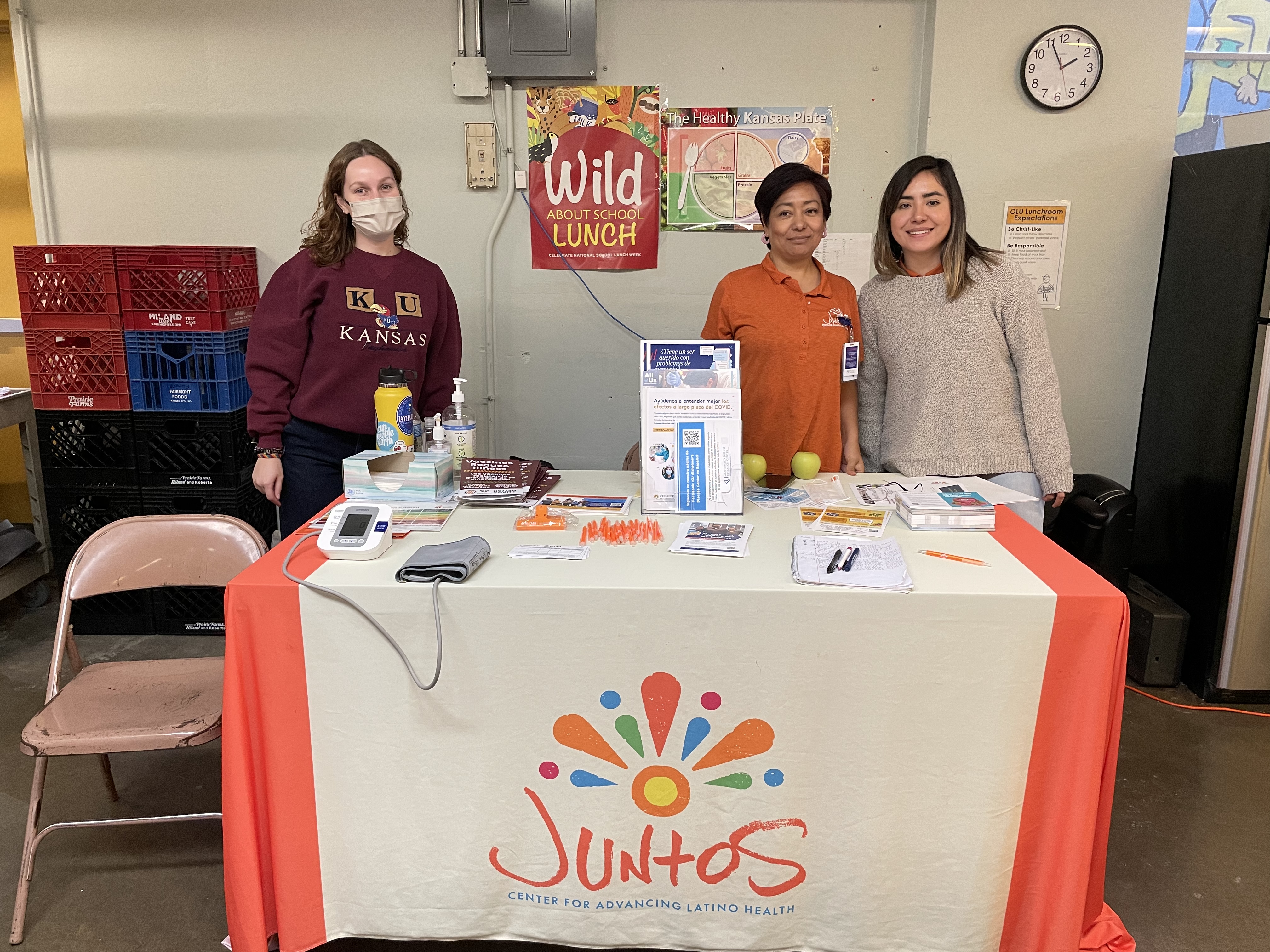 JUNTOS booth at vaccination event